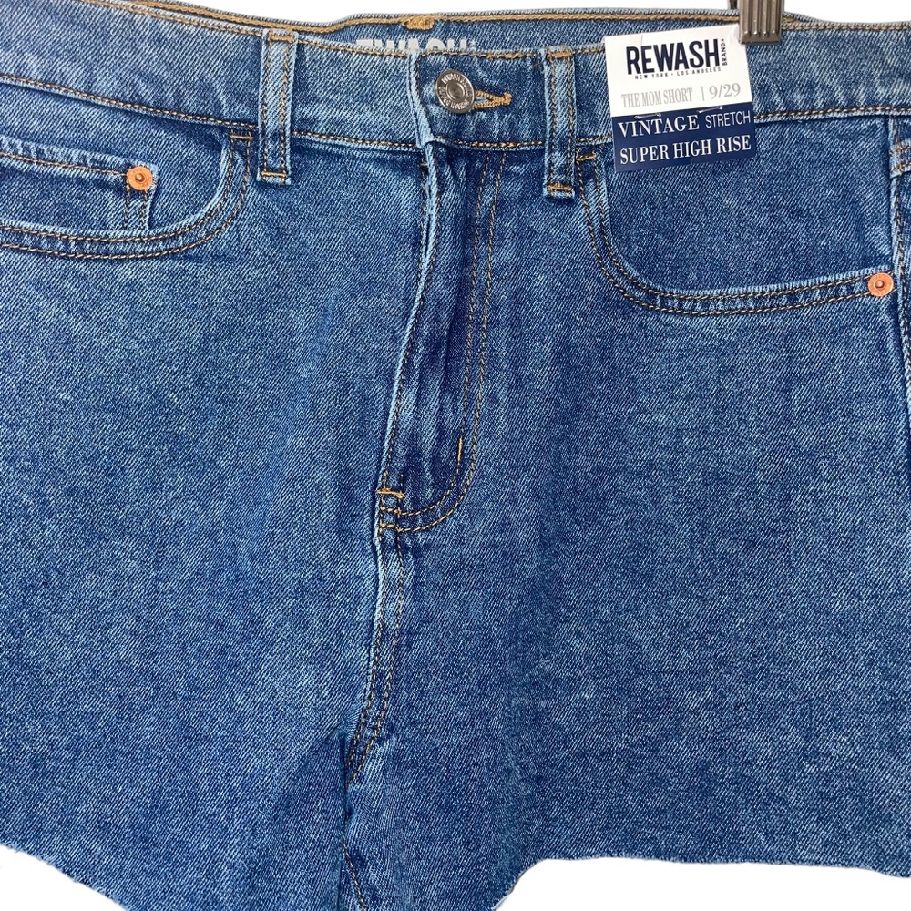 NWT Denim Women's New York Rewash Vintage Super High‎ Rise Mom Short 9/29